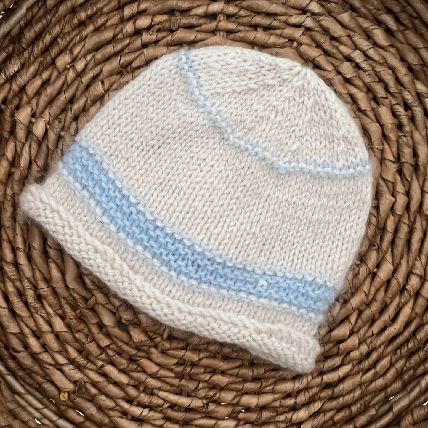 Baby Puki Hat - White and Blue