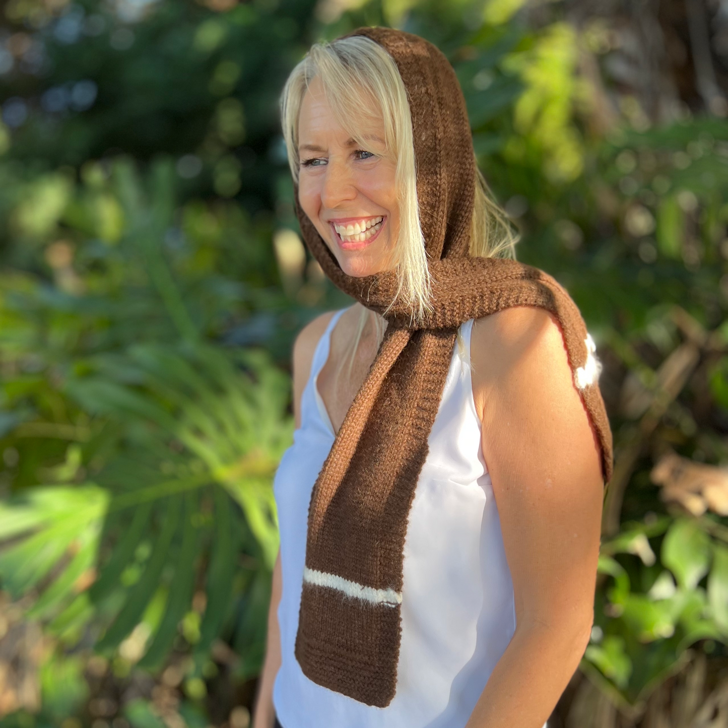 Puki Scarf "Cinnamon Girl" and "Snow White"
