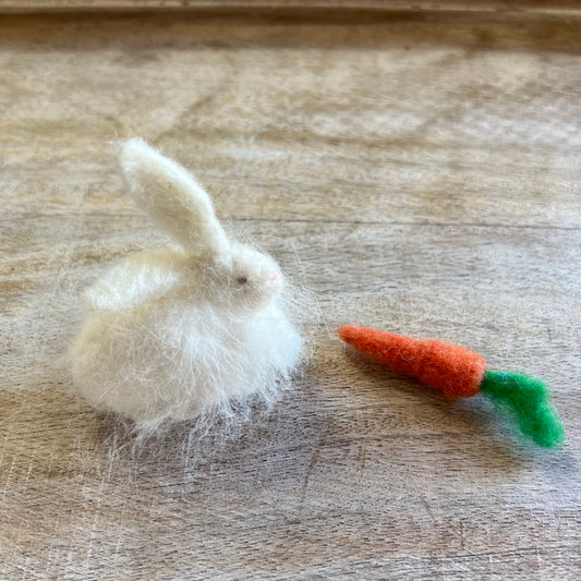 Baby Bunny White Angora (Snow White) w/carrot
