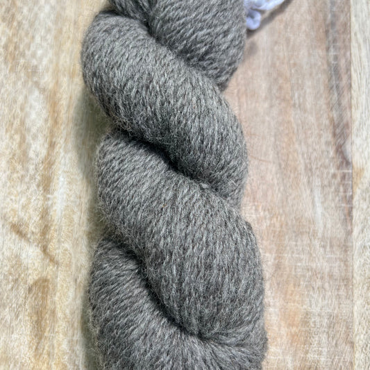 100% Huacaya Alpaca Yarn - Gray "Sissy"